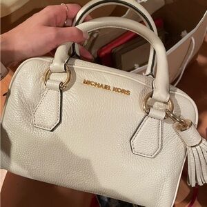 New Michael Kors Pebble Leather Handbag